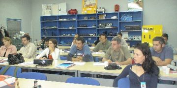 Cursurile pentru administratori mai așteaptă un pic