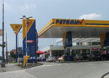 Praf în ochii salariaților Petrom. Acțiunile gratuite valorează 28 lei și nu au legătură cu procentul de 8%
