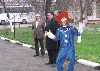 Aloo Circul? Pardon, aici Poliția Comunitară, doriți cu clovnul șef?