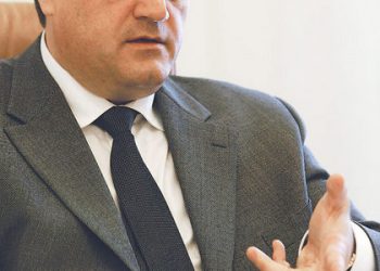 Cum explica ministrul Comunicatiilor investitia de 500 mil. euro in portalul eRomania? “Eu am 1,91 si 108 kile, e greu sa ma opreasca cineva!”