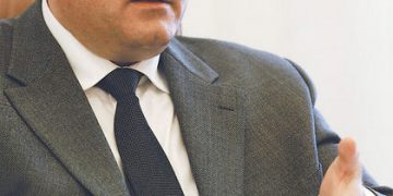 Cum explica ministrul Comunicatiilor investitia de 500 mil. euro in portalul eRomania? “Eu am 1,91 si 108 kile, e greu sa ma opreasca cineva!”