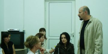 Șase…vin asistenții sociali la primării