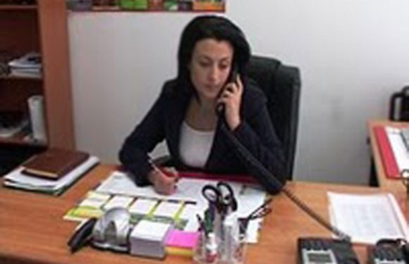 Mirela Limboșeanu minte de îngheață apele