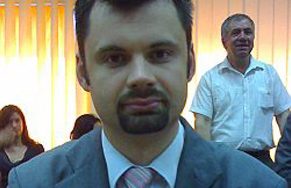 Prefectul Adrian Dobre acuzat că și-a depășit atribuțiunile intervenind în conflictul de la Scorțeni