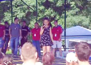 Mădălina Cernat- o copilă de 10 ani cu o voce fantastică