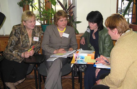 Blocul Naţional Sindical organizează 10 seminarii referitoare la combaterea discriminării în companiile din România