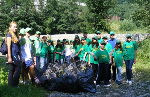 SALVAŢI BUCEGII! Nouă chiar ne pasă! Dar vouă?