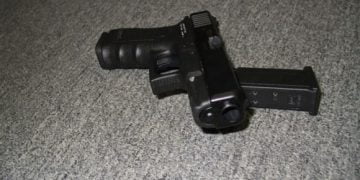 Frăție româno- bulgară. Pistoale de peste Dunăre depistate de polițiști