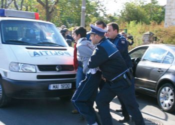 La ordinul chestorului Sorin Oprea polițiștii au ieșit în stradă