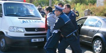 La ordinul chestorului Sorin Oprea polițiștii au ieșit în stradă