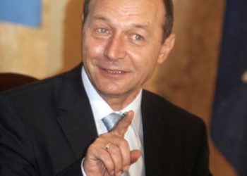 Basescu arata pisica la PSD si PNL. Pica Boc, guvernarea trece la opozitie