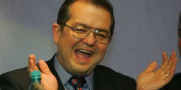 Guvernul a aprobat metodologia de recalculare a pensiilor speciale