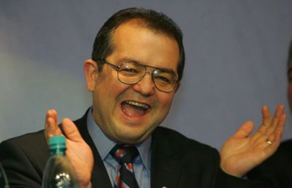 Guvernul a aprobat metodologia de recalculare a pensiilor speciale