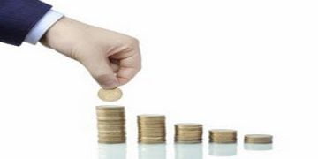 Potrivit noii legi, profesorii vor avea salarii mai mici in 2011