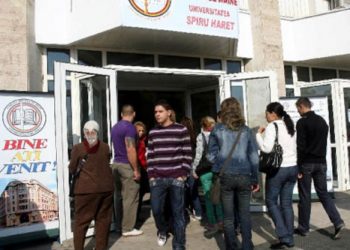 O licentiata de la  „Spiru Haret” a obtinut in instanta o decizie irevocabila privind valabilitatea actului de studii