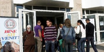 O licentiata de la  „Spiru Haret” a obtinut in instanta o decizie irevocabila privind valabilitatea actului de studii
