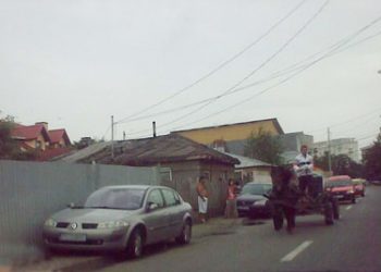 Alo, Politia… Ce facem cu carutele din trafic?