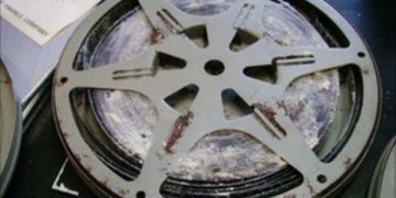 O ciuperca a distrus o colectie britanica de filme