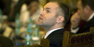 Funeriu e paralel cu sistemul de invatamant. Vrea papusi cu dizabilitati
