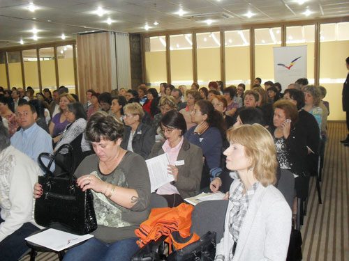 Programul de antreprenoriat pentru tinerii din mediul mic urban şi rural  Young Entrepreneurs for Sustainability (YES)