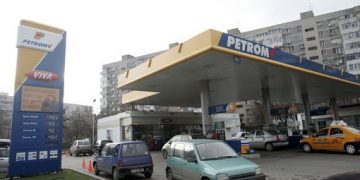 Austriecii din Brazi pleaca spre alte zari. Revine mesterul Manole?
