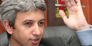 Dan Diaconescu i-a starnit manjii lui CV Tudor