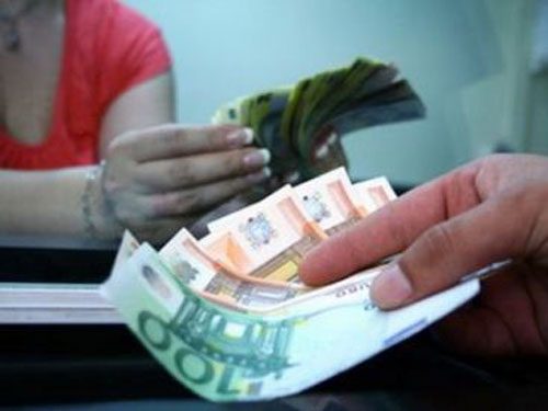 Problemele monedei euro fac si leul sa para mai tare
