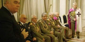 Militarii, politiştii şi funcţionarii cu statut special primesc din ianuarie pensii recalculate