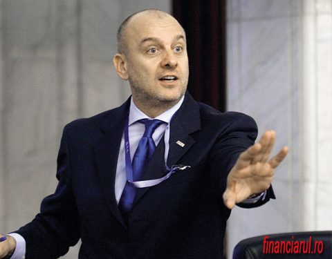 SOCIETATEA CIVILA CONDAMNĂ ASUMAREA RĂSPUNDERII GUVERNULUI PE CODUL DIALOGULUI SOCIAL