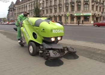 Containerele Rosal, vandalizate de “colectionarii” de pet-uri