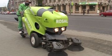 Containerele Rosal, vandalizate de “colectionarii” de pet-uri