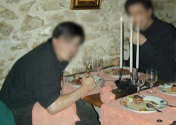Patronii restaurantului Korona din Boldesti nu ar fi straini de “jaful” din Blejoi. Unul cica e de la “Doi si-un sfert”