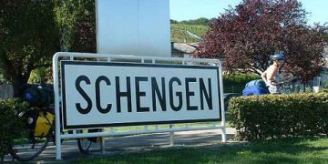 Bulgaria şi România sunt pregătite să adere la spaţiul Schengen , conform PE