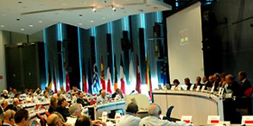 Criza euro: deputaţii europeni cer acțiuni și reforme armonizate