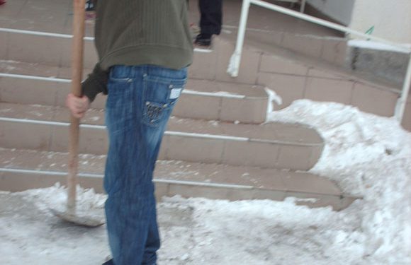 Deţinuţii din Penitenciarul Ploieşti  voluntari pentru comunitate