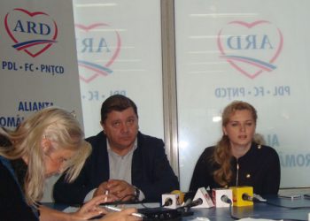 Roberta Anastase, mai dulce, dar tot aroganta: „Victor Ponta isi probeaza, zilnic, nesimtirea”