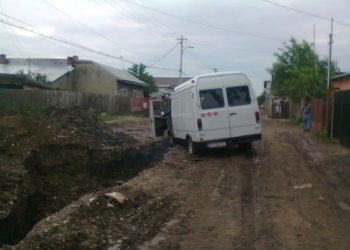 Cetatenii din str. Rozmarin sesizeaza primarului ca traiesc in secoul XXI. Intra sa vezi de ce