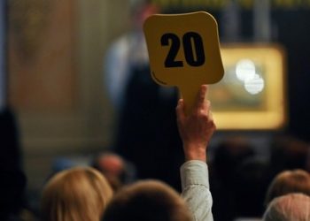 Pe 28 decembrie e licitatie pentru spatiile comerciale si medicale. O veni si SC Elena SRL?