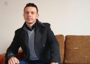 Interlopii din Mizil, cei mai “tari” la amenintari si scandaluri. Politia cerceteaza in reluare