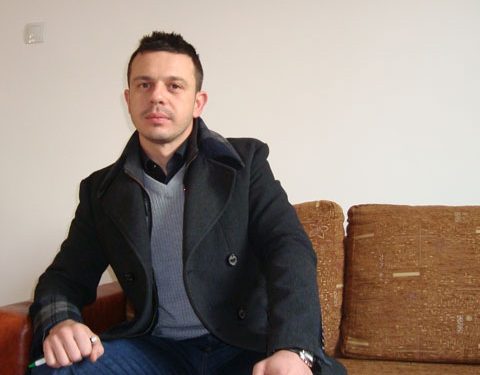 Interlopii din Mizil, cei mai “tari” la amenintari si scandaluri. Politia cerceteaza in reluare