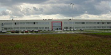 La Yazaki se moare usor. O femeie de 37 de ani a decedat imediat ce a ajuns acasa dupa schimbul II. Sindicatul doarme linistit!