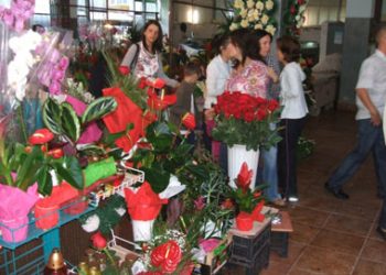 Florarii din Ploiesti isi freaca mainile de bucurie, ca au avut vanzari record de Valentine’s Day