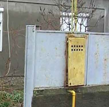 De saracie, a trecut la furat de gaz metan