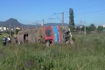 Doua trenuri ale GFR s-au ciocnit la Brazi
