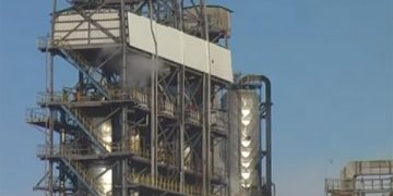 Ploiestiul sta pe un butoi cu pulbere, incendiu la rafinaria Lukoil