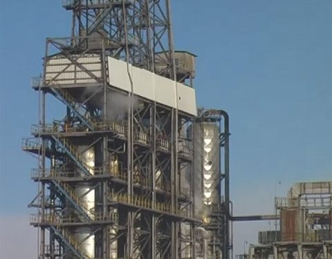 Ploiestiul sta pe un butoi cu pulbere, incendiu la rafinaria Lukoil