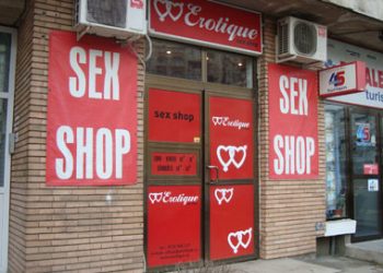 Ploiestenii aleg sa fie perversi sexual de Valentine’s Day