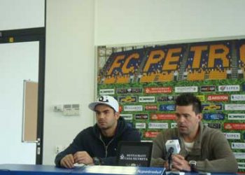 Petrolistii lui Contra vor sa deraieze Rapidul in Giulesti  ( video)