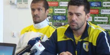 Cosmin Contra le-a ordonat elevilor sai sa “muste” cu putere din “cainii” lui Talnar