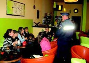 „Politistii de gradinita”, angajati sa combata chiulul